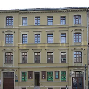 33 Hostel